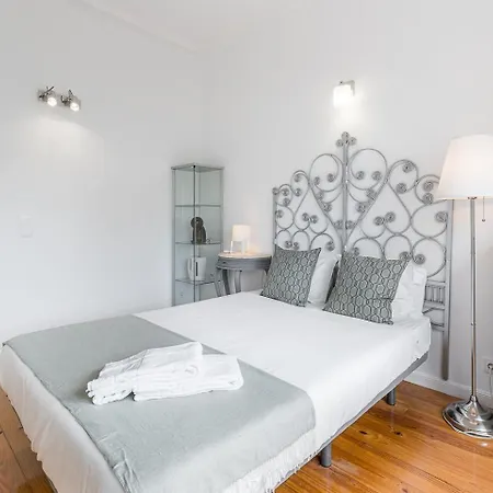 Appartamento Guestready - Gold Leaf 3B OOporto Esterno foto